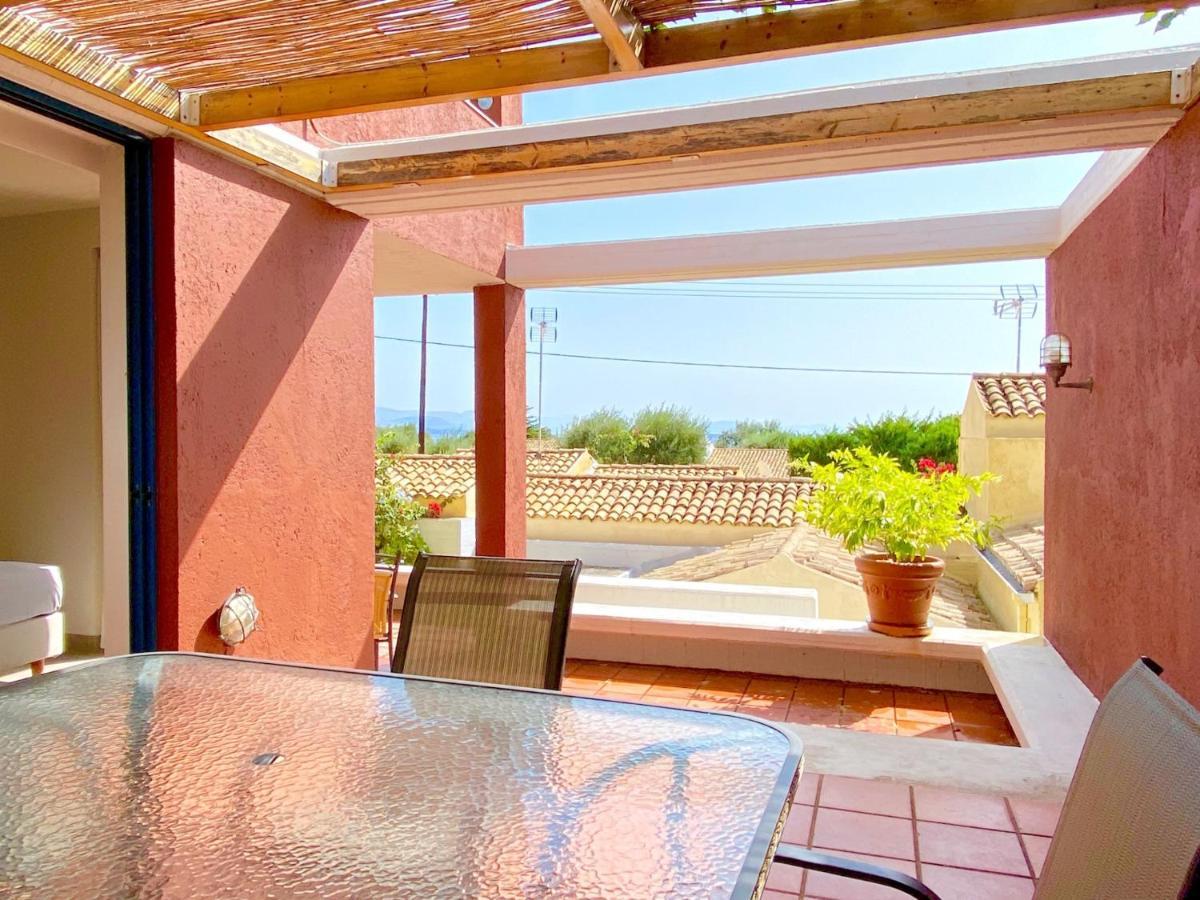 Barbati Beach Minivillas With Pool By Dadovillas ภายนอก รูปภาพ
