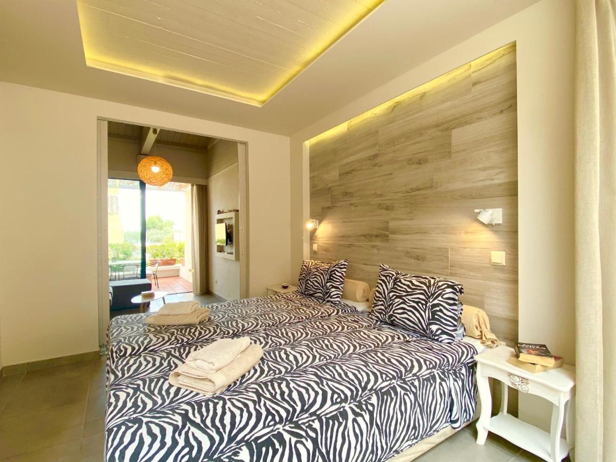 Barbati Beach Minivillas With Pool By Dadovillas ภายนอก รูปภาพ